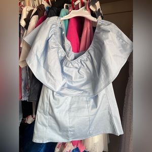 Women’s XS or girls 12 TOP